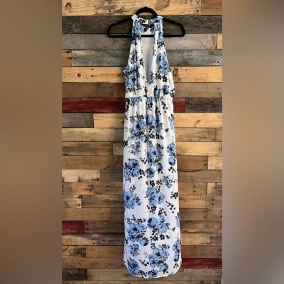 Peach Love California White And Blue Floral Maxi Romper Size Medium - Picture 2 of 11